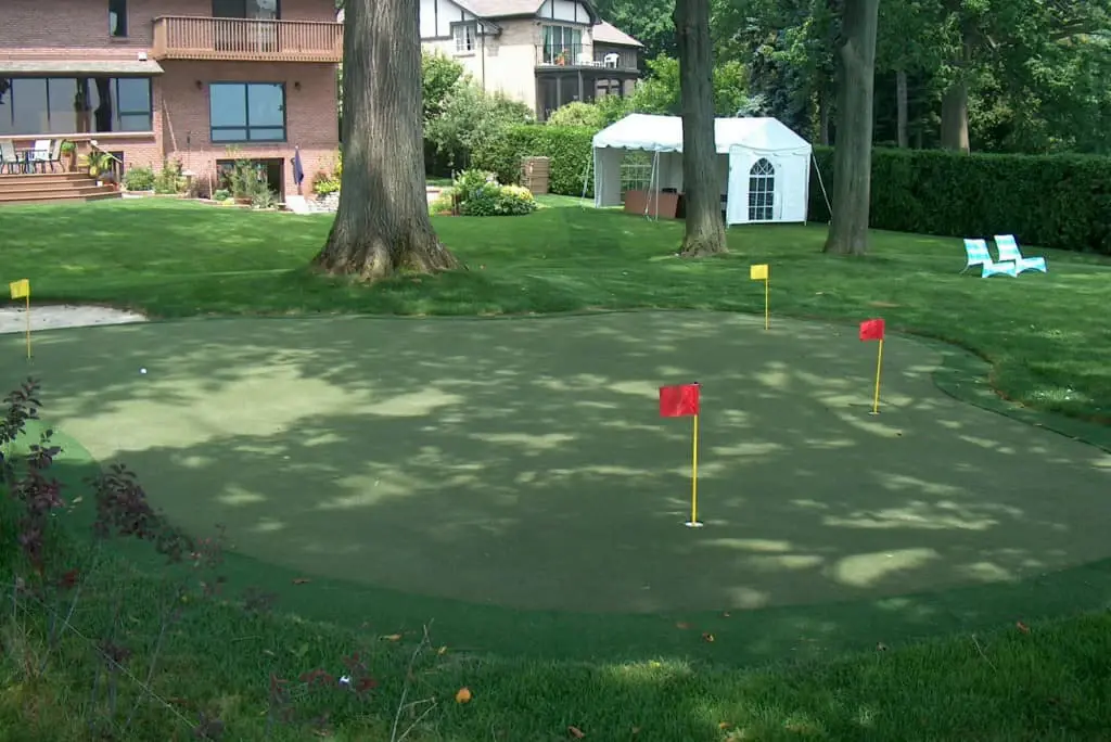 putting green in backyard
